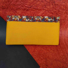 Load image into Gallery viewer, Chanchal Clutch wallet
