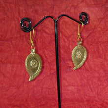 Load image into Gallery viewer, Chanchal Earrings