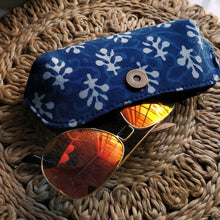 Load image into Gallery viewer, blue cases sunglass cases red cases trendy sunglass cover classy cover cruelty free pouches pouches block print cover aesthetic cover handmade cover handicraft covers handicraft pouches cotton cover chanchal student cover spectacle cover spectacle pouch vintage pouch sanganeri print