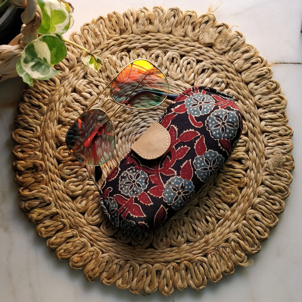 blue cases sunglass cases red cases trendy sunglass cover classy cover cruelty free pouches pouches block print cover aesthetic cover handmade cover handicraft covers handicraft pouches cotton cover chanchal student cover spectacle cover spectacle pouch vintage pouch
