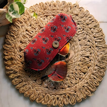 Load image into Gallery viewer, blue cases sunglass cases red cases trendy sunglass cover classy cover cruelty free pouches pouches block print cover aesthetic cover handmade cover handicraft covers handicraft pouches cotton cover chanchal student cover spectacle cover spectacle pouch vintage pouch red cases