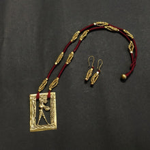 Load image into Gallery viewer, Maroon, Dokra jewelry, brass, handcrafted, Artisan, made in India, Chanchal Sustainable Ethical design festival contemporary set. 