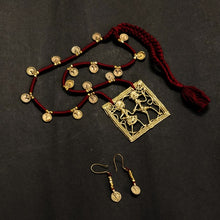 Load image into Gallery viewer, Maroon Golden Antique Dokra Neckpiece Made in India Chanchal fashion jewelry Statement necklace Party Durga Puja Pendant Diwali Gift