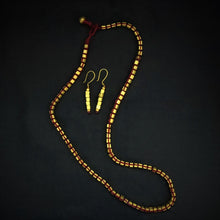 Load image into Gallery viewer, Beautiful red golden Dokra handmade necklace set I Chanchal bringing art to life